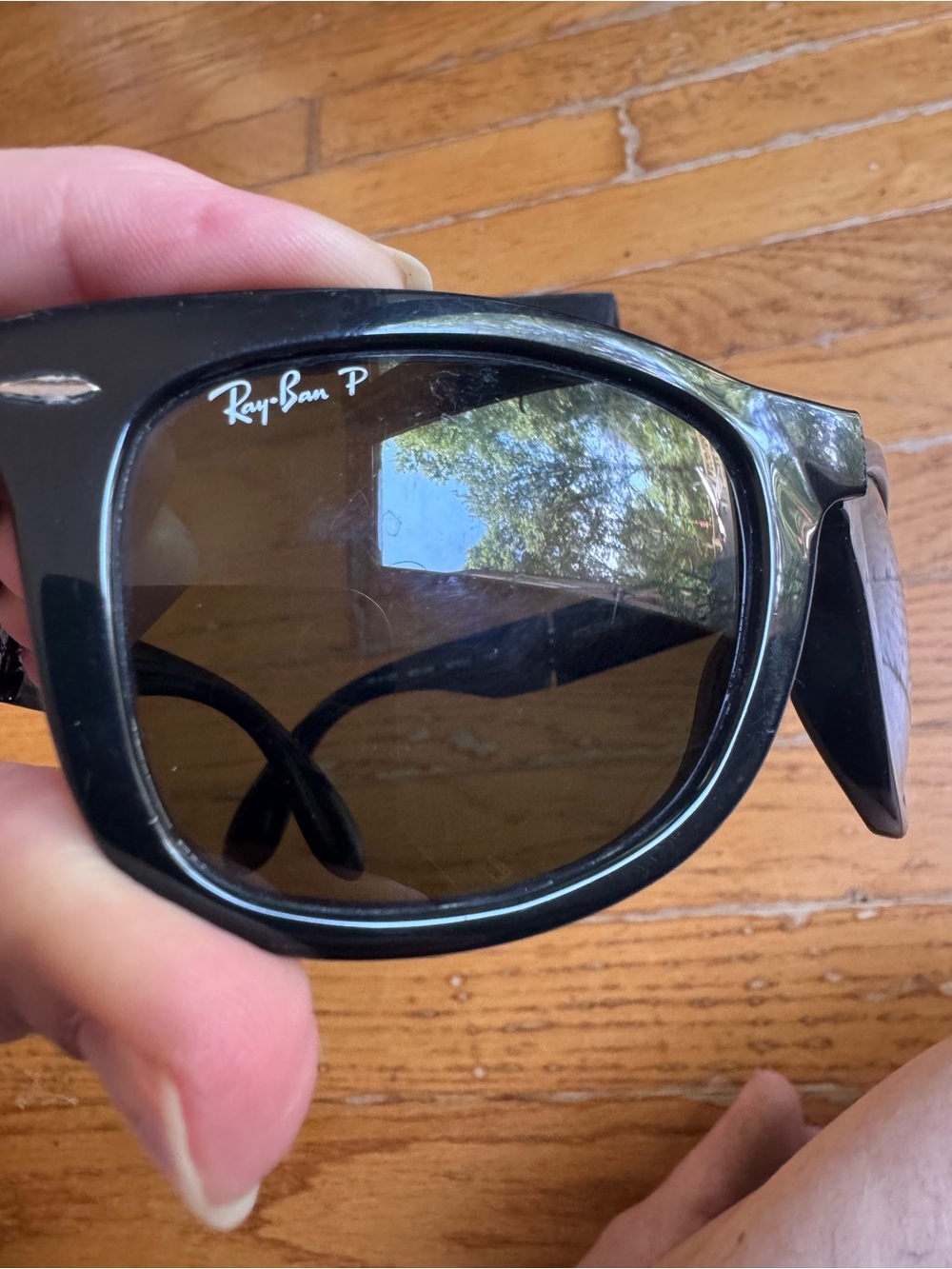 Ray-Ban Black folding wayfarers - Picture 2 of 12